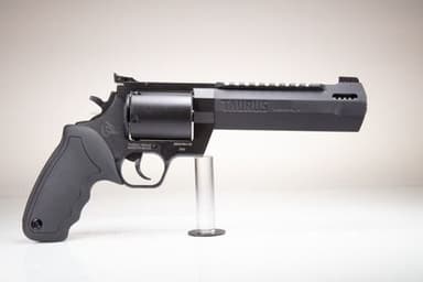 Taurus Raging Hunter: .500 Magnum Power Revolver, 6.75" Barrel