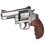 Smith & Wesson 686 Plus Deluxe .357 Magnum 7-Round Revolver - view 3