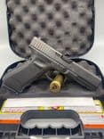 GLOCK G22 Gen 4 .40 S&W Striker Pistol - Power & Precision 15-Rd Capacity - view 3